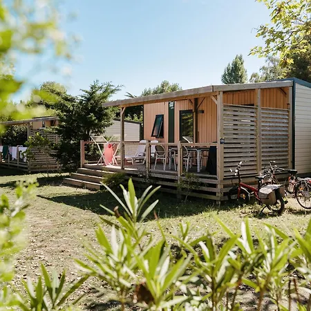 Domaine Residentiel De Plein Air Le Bois D'amour *